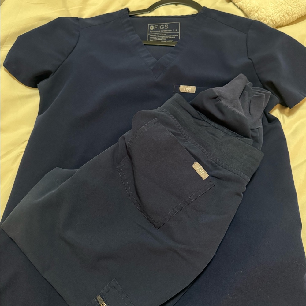 Figs Navy Blue Scrub Set